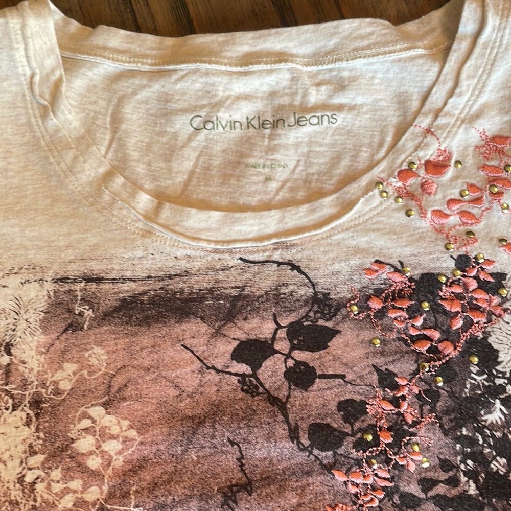 Calvin Klein graphic cap sleeve tee with embellished detailing